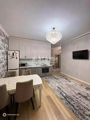 2-комнатная квартира, этаж 13 из 18, 87 м²