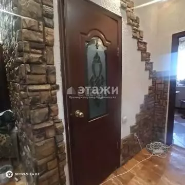 3-комнатная квартира, этаж 4 из 10, 80 м²