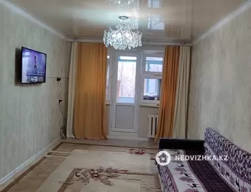 3-комнатная квартира, этаж 4 из 5, 63 м²