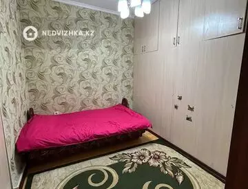 3-комнатная квартира, этаж 4 из 21, 62 м², на длительный срок