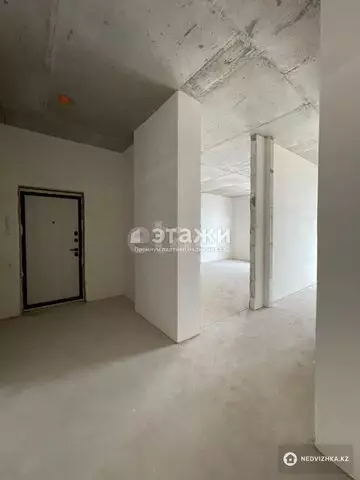 3-комнатная квартира, этаж 12 из 14, 99 м²