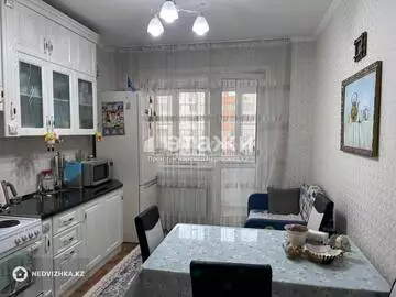 1-комнатная квартира, этаж 5 из 10, 49 м²