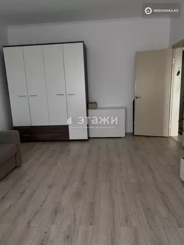 1-комнатная квартира, этаж 15 из 19, 47 м²