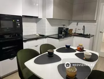 3-комнатная квартира, этаж 5 из 9, 83 м²