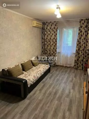 2-комнатная квартира, этаж 3 из 4, 48 м²