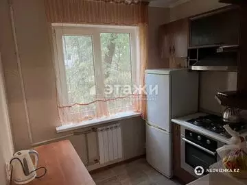 2-комнатная квартира, этаж 3 из 4, 48 м²