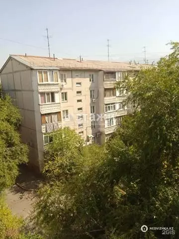 4-комнатная квартира, этаж 2 из 5, 83 м²