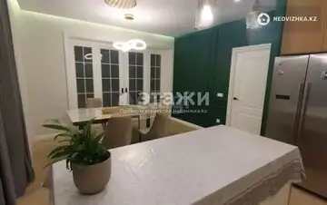 4-комнатная квартира, этаж 2 из 9, 142 м²