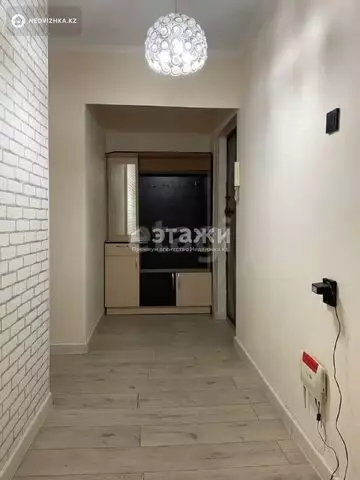 2-комнатная квартира, этаж 3 из 5, 44 м²