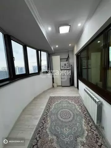 1-комнатная квартира, этаж 13 из 16, 60 м²