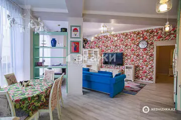 3-комнатная квартира, этаж 5 из 7, 102 м², на длительный срок