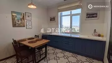 2-комнатная квартира, этаж 8 из 13, 62 м², на длительный срок