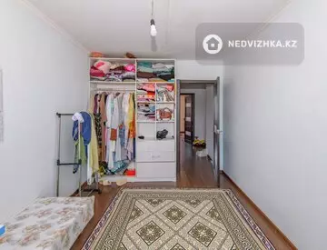 3-комнатная квартира, этаж 6 из 6, 80 м²