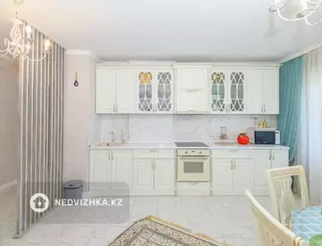 3-комнатная квартира, этаж 2 из 3, 105 м²