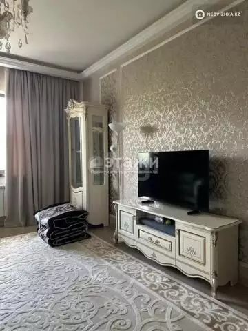 2-комнатная квартира, этаж 6 из 6, 84 м²