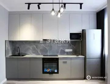 1-комнатная квартира, этаж 11 из 12, 38 м²