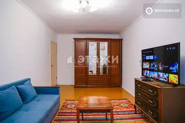 2-комнатная квартира, этаж 3 из 4, 55 м², на длительный срок