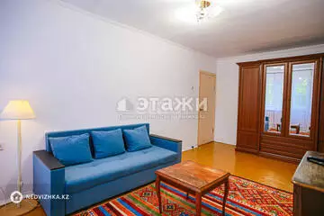 2-комнатная квартира, этаж 3 из 4, 55 м², на длительный срок