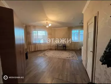 1-комнатная квартира, этаж 4 из 5, 30 м²