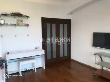 2-комнатная квартира, этаж 10 из 20, 90 м²