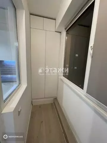 2-комнатная квартира, этаж 10 из 12, 64 м²