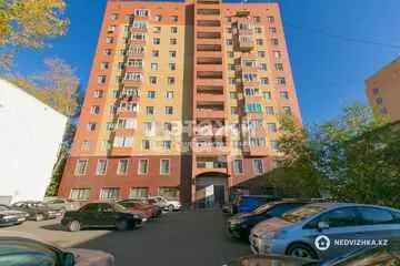 1-комнатная квартира, этаж 3 из 12, 18 м²