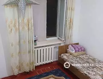 3-комнатная квартира, этаж 4 из 4, 56 м²