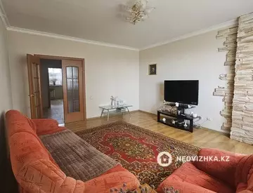 2-комнатная квартира, этаж 5 из 10, 68 м²