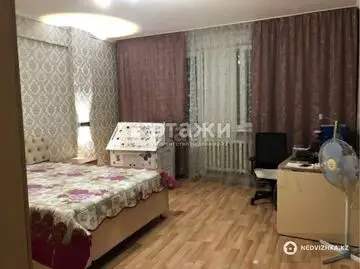 1-комнатная квартира, этаж 3 из 5, 52 м²