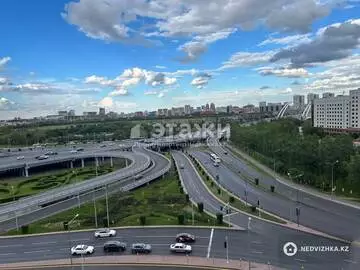 4-комнатная квартира, этаж 8 из 15, 137 м²