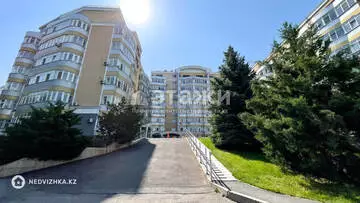 5-комнатная квартира, этаж 6 из 6, 450 м², на длительный срок