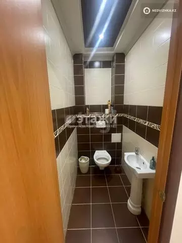 3-комнатная квартира, этаж 4 из 9, 84 м²