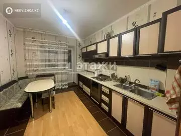 3-комнатная квартира, этаж 4 из 9, 84 м²