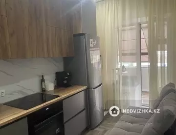 1-комнатная квартира, этаж 7 из 10, 36 м²