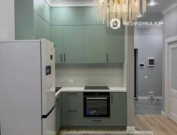 1-комнатная квартира, этаж 10 из 20, 50 м²