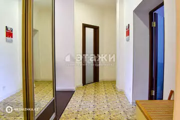 3-комнатная квартира, этаж 3 из 3, 75 м², на длительный срок