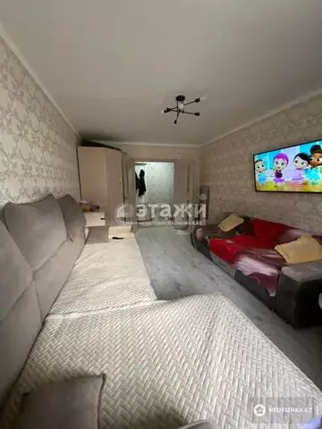 2-комнатная квартира, этаж 3 из 5, 55 м²