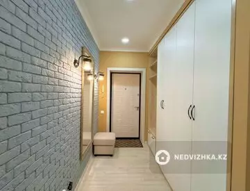 2-комнатная квартира, этаж 9 из 10, 63 м²