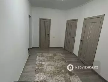 3-комнатная квартира, этаж 9 из 9, 67 м²