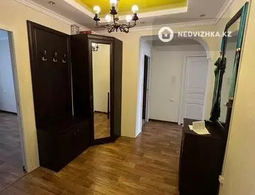 4-комнатная квартира, этаж 3 из 10, 126 м²