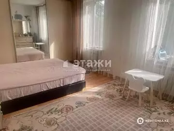 3-комнатная квартира, этаж 4 из 5, 60 м²
