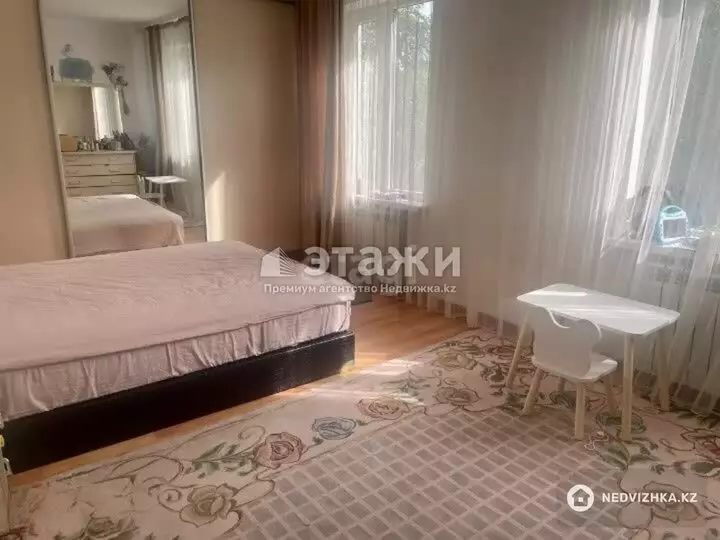 60 м², 3-комнатная квартира, этаж 4 из 5, 60 м², изображение - 1