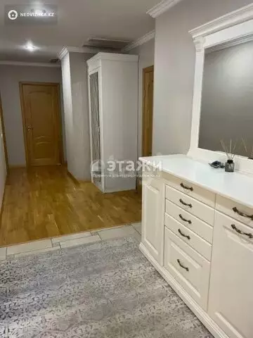 130 м², 3-комнатная квартира, этаж 3 из 8, 130 м², изображение - 2