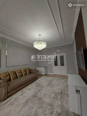 3-комнатная квартира, этаж 9 из 12, 80 м²