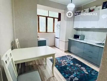 2-комнатная квартира, этаж 2 из 5, 52 м²