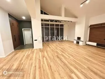 5-комнатный дом, 12 соток, 235 м²