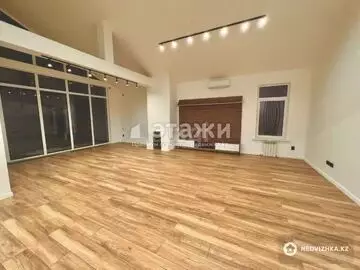 5-комнатный дом, 12 соток, 235 м²