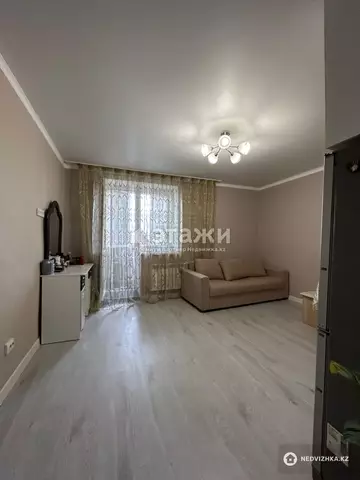 1-комнатная квартира, этаж 2 из 9, 28 м²