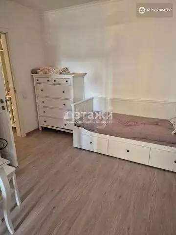 70 м², 3-комнатная квартира, этаж 10 из 10, 70 м², изображение - 2