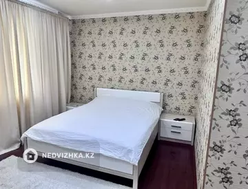 3-комнатная квартира, этаж 4 из 5, 84 м²